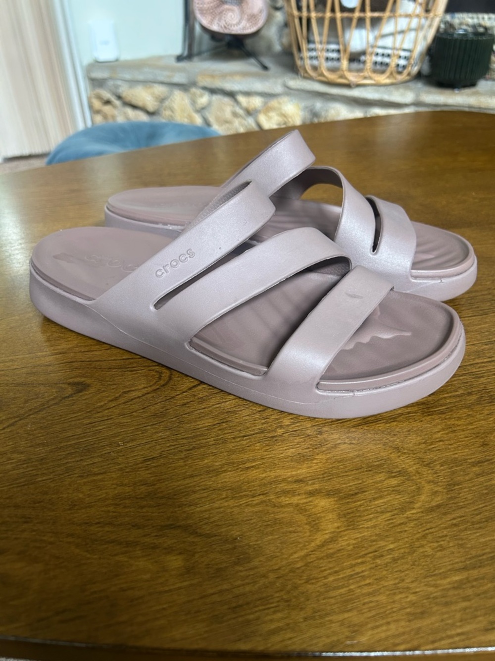 CROCS - Getaway Sandal / Discontinued color
